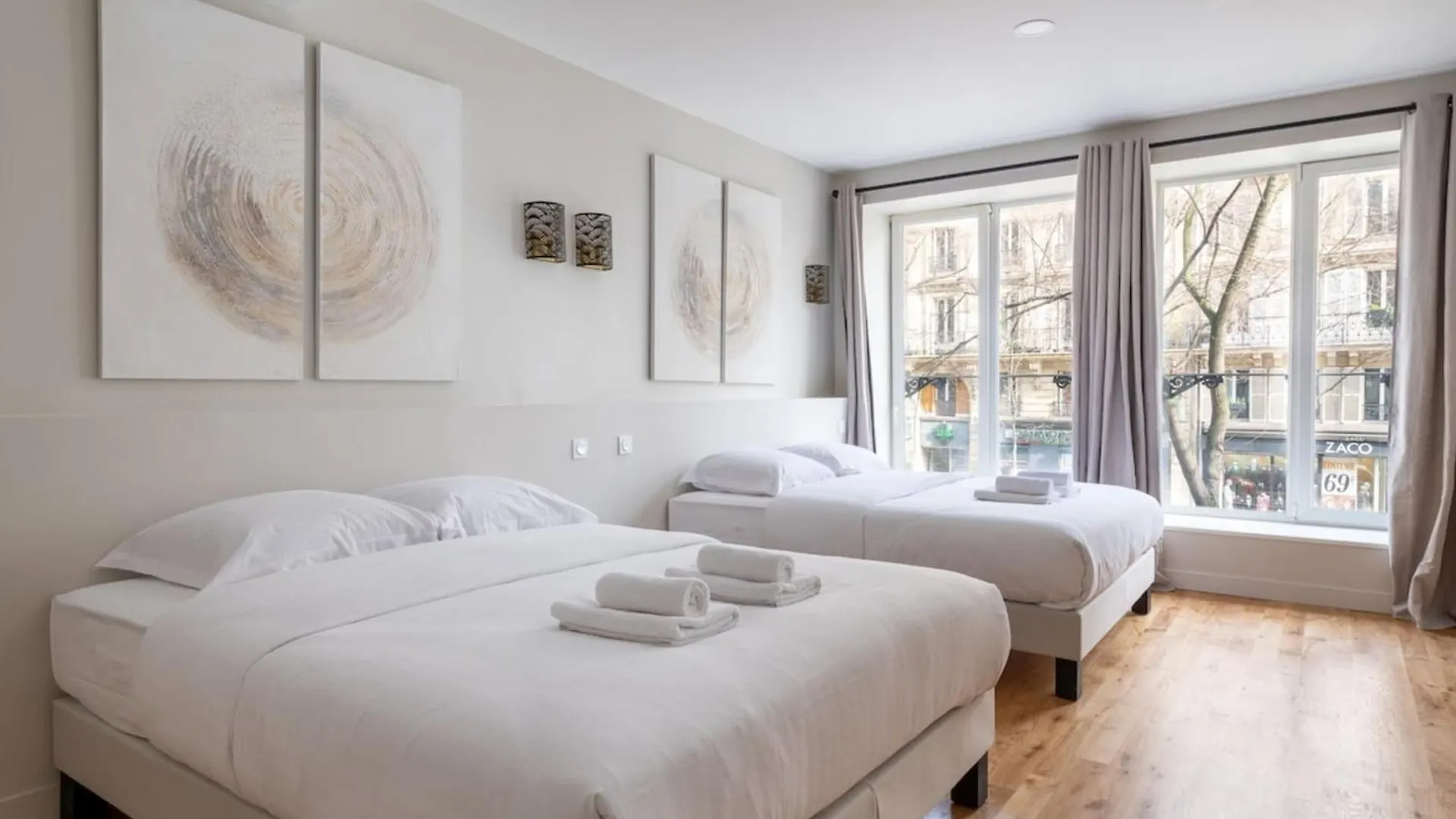 Luxe State Of The Art Suite Near Montmartre Paris 0*,  France