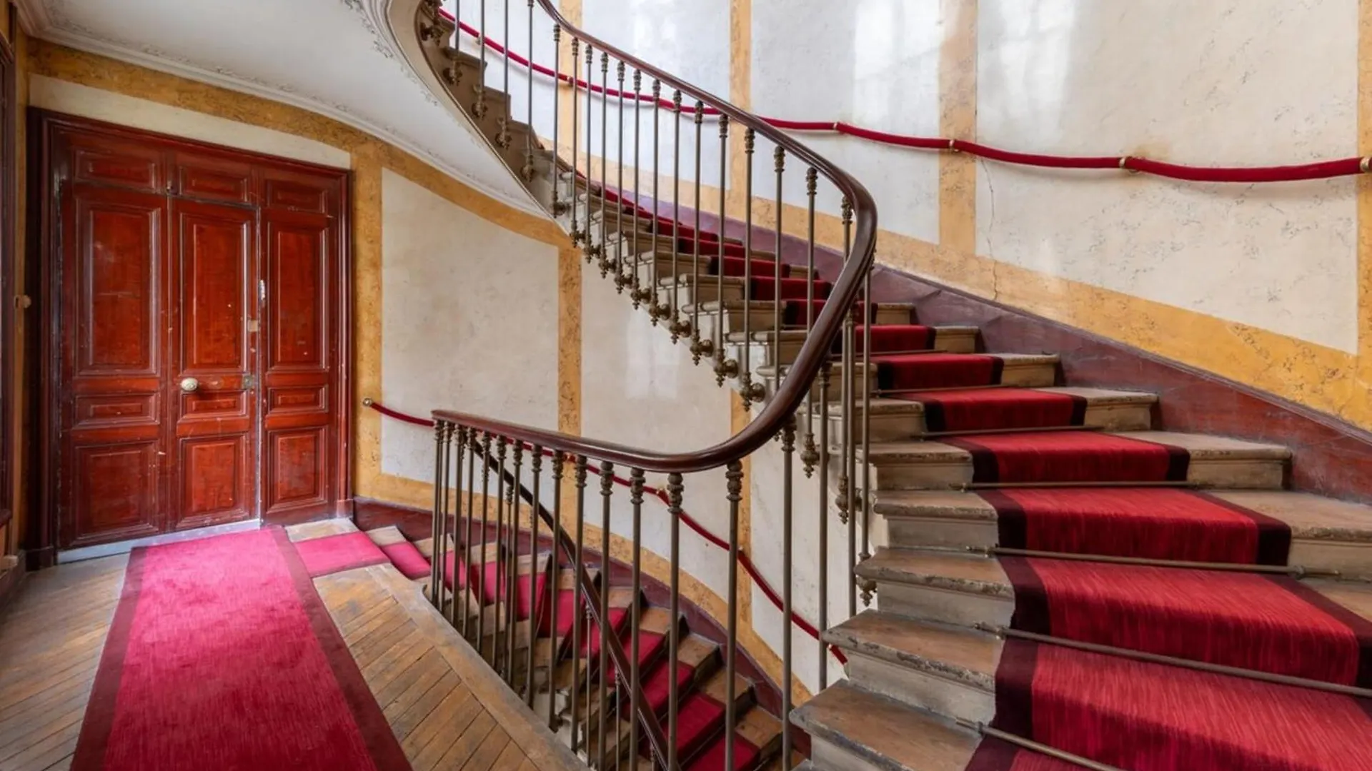 Luxe State Of The Art Suite Near Montmartre Paris Apartment