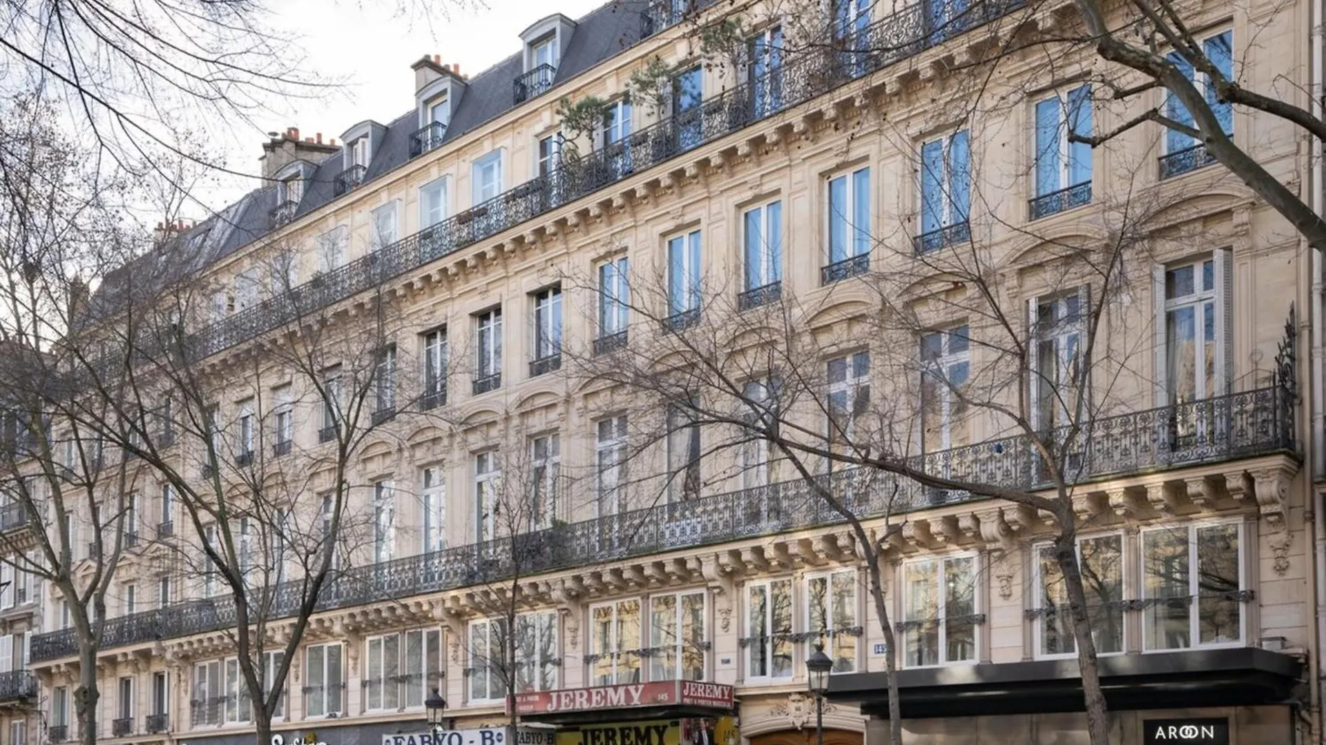 Luxe State Of The Art Suite Near Montmartre パリ